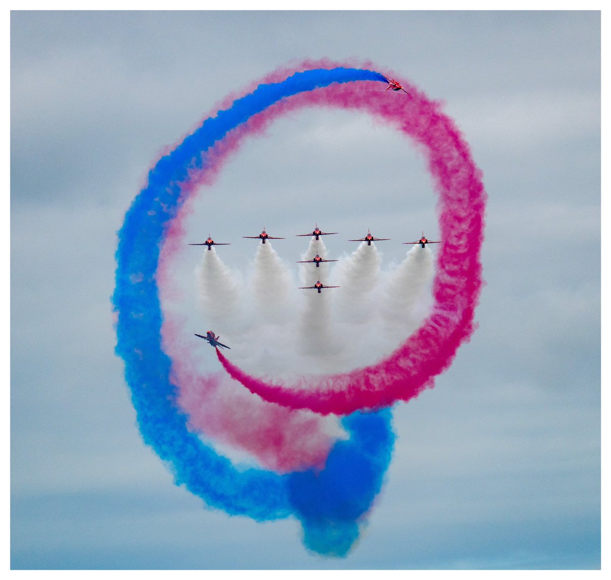 Claire Hartley tweet media