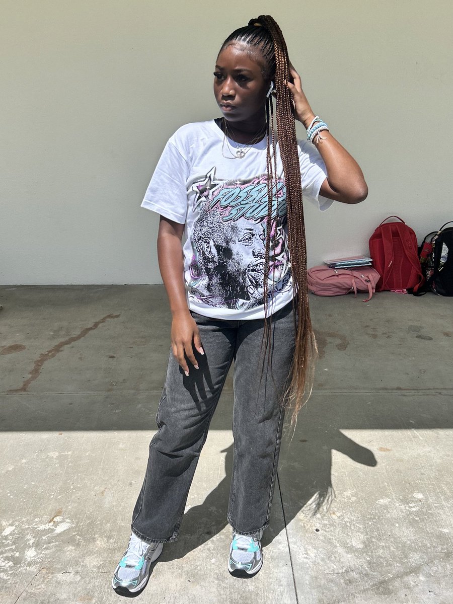 itsmejaiahniii's tweet image. #firstday #flyshit #fineshyt #cfwm 😘