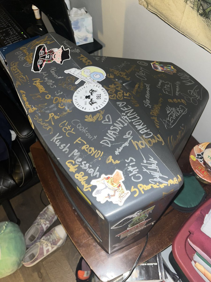 Alejandro (Skittlez) tweet media