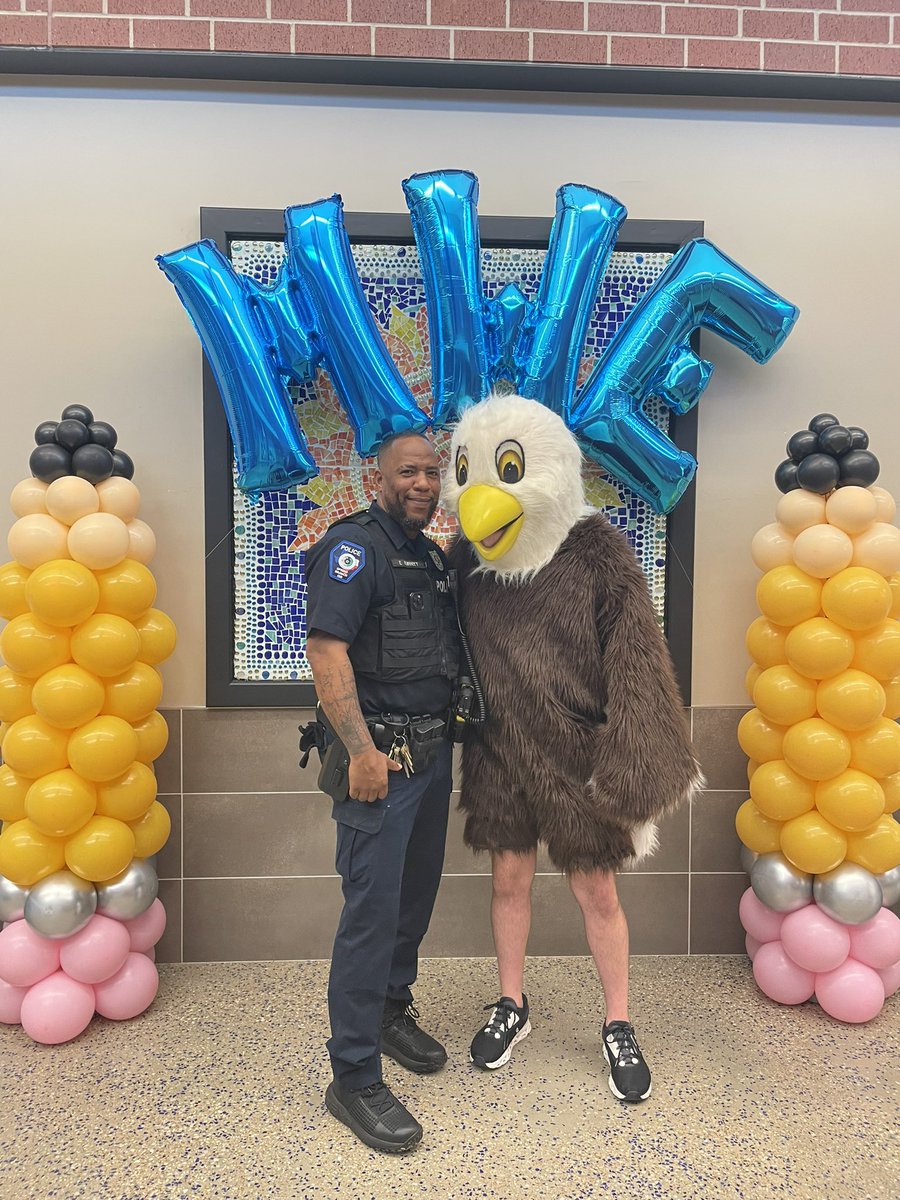 Our Eagle Expectations:  be kind, be safe, be responsible and be respectful. It’s going to be a great year, Eagles! #60years <a href="/SBISD/">Spring Branch ISD</a>  <a href="/sbisdpd/">SBISD Police Dept.</a>  <a href="/jennifer_blaine/">Jennifer Blaine</a>  <a href="/MJenParker/">Jennifer Parker</a>