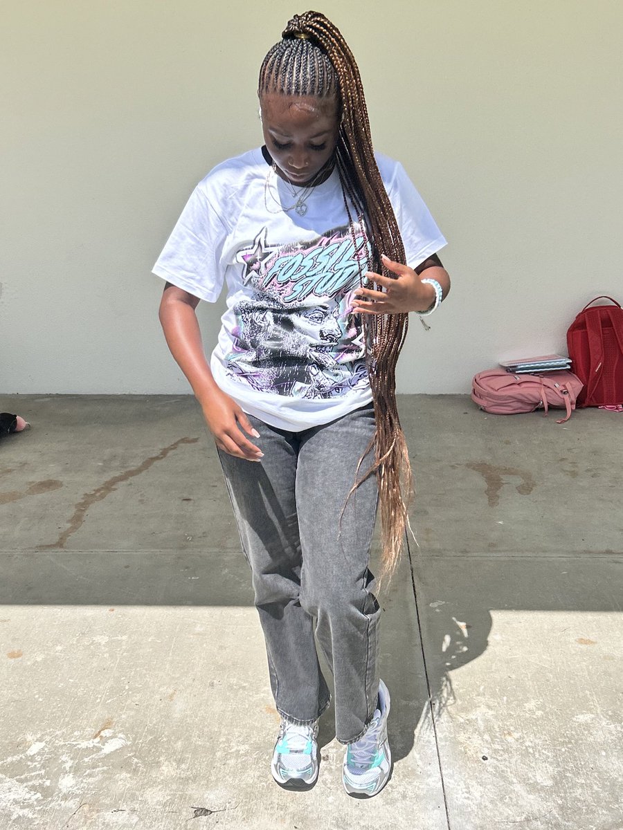 itsmejaiahniii's tweet image. #firstday #flyshit #fineshyt #cfwm 😘