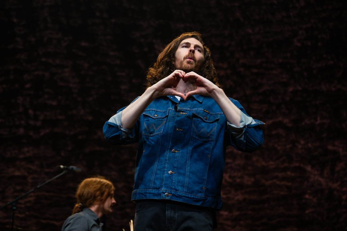 Hozier tweet media