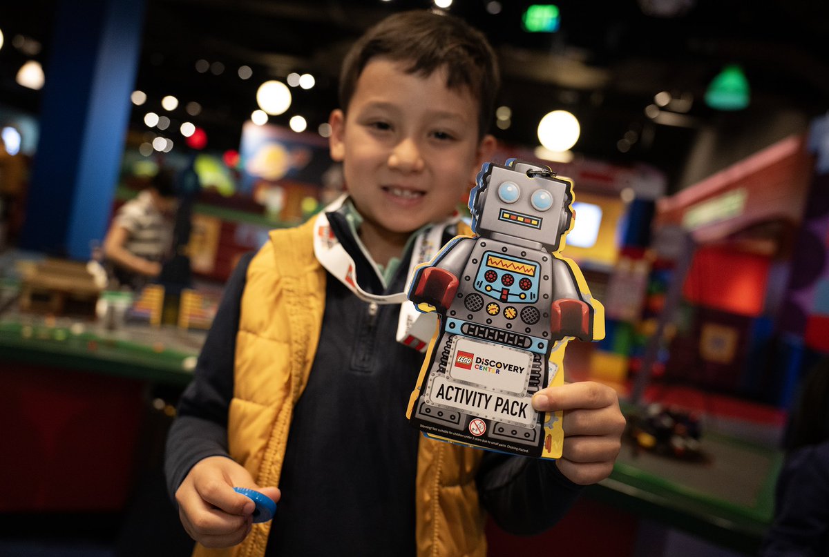 LDCColumbus's tweet photo. Make your visit extra bricktastic with an activity pack!  Go on a scavenger hunt around the Center, learn cool LEGO®️ tips, tricks and fun facts, learn to build a robot and more!  Activity packs can be ordered ahead online OR added during admission.

https://t.co/USdjfRfnlF https://t.co/AEPEaY7z6W