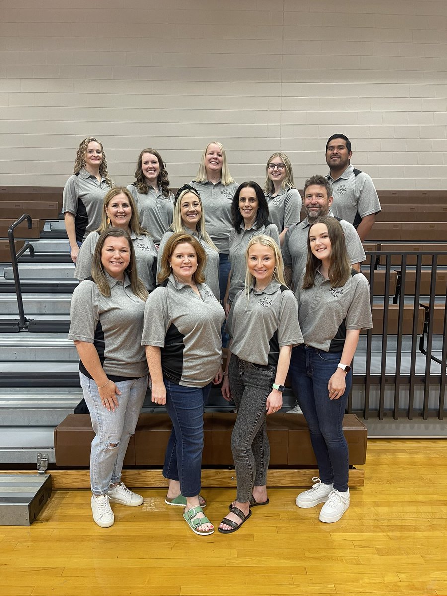 aggiewagner's tweet photo. Honored to support these incredible educators for another year!! Honored to call them my Ohana #MathDepartment #WeAreSalyards #CFISD #sameteam #BengalMagic @MsCoachForrest @ashleynorman99 @aswolf09 https://t.co/bplvhKmKrs