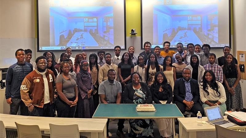 🎓 Congrats to all graduates of the Black Youth Mentorship &amp; Leadership Program! With thanks to founder Dr. Bukola Salami, PhD, who brought the initiative to <a href="/UCalgary/">U Calgary</a>. Mentorship empowers our future leaders and gives them tools to succeed! Read more: bit.ly/4cJguFj
