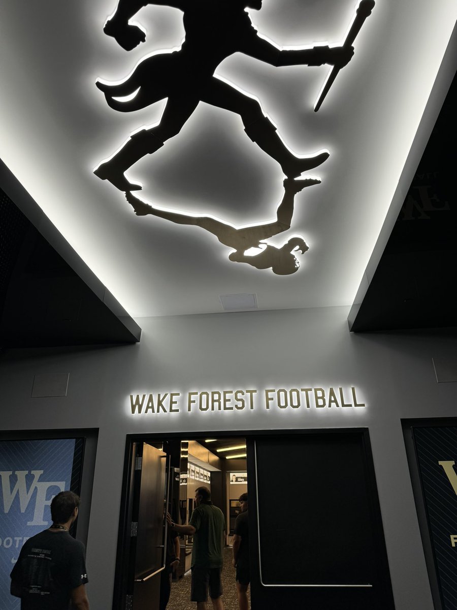 Michael Sclafani (@mike_sclafani_) on Twitter photo Had a great end to the summer finishing camp season at Princeton and Wake Forest! Season off to a great start, go green wave! <a href="/CoachBobSurace/">Bob Surace '90</a> <a href="/Coach_Mende/">Mike Mendenhall</a> <a href="/chase1jones/">Chase Jones</a> <a href="/Coach_Leo24/">Matt Leotti</a> <a href="/BrianJBowers5/">Brian J Bowers</a> Had a great end to the summer finishing camp season at Princeton and Wake Forest! Season off to a great start, go green wave! <a href="/CoachBobSurace/">Bob Surace '90</a> <a href="/Coach_Mende/">Mike Mendenhall</a> <a href="/chase1jones/">Chase Jones</a> <a href="/Coach_Leo24/">Matt Leotti</a> <a href="/BrianJBowers5/">Brian J Bowers</a>