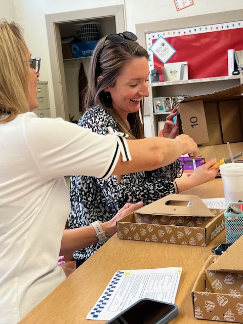 BrysonEducator (@educatorbryson) on Twitter photo AIG PD....Caroline Spicer shares how to mentor students in thinking outside the "box" and developing their imaginations by creating concoctions using cardboard. #AIGallday <a href="/CumberlandCoAIG/">CumberlandCoAIG</a> AIG PD....Caroline Spicer shares how to mentor students in thinking outside the "box" and developing their imaginations by creating concoctions using cardboard. #AIGallday <a href="/CumberlandCoAIG/">CumberlandCoAIG</a>