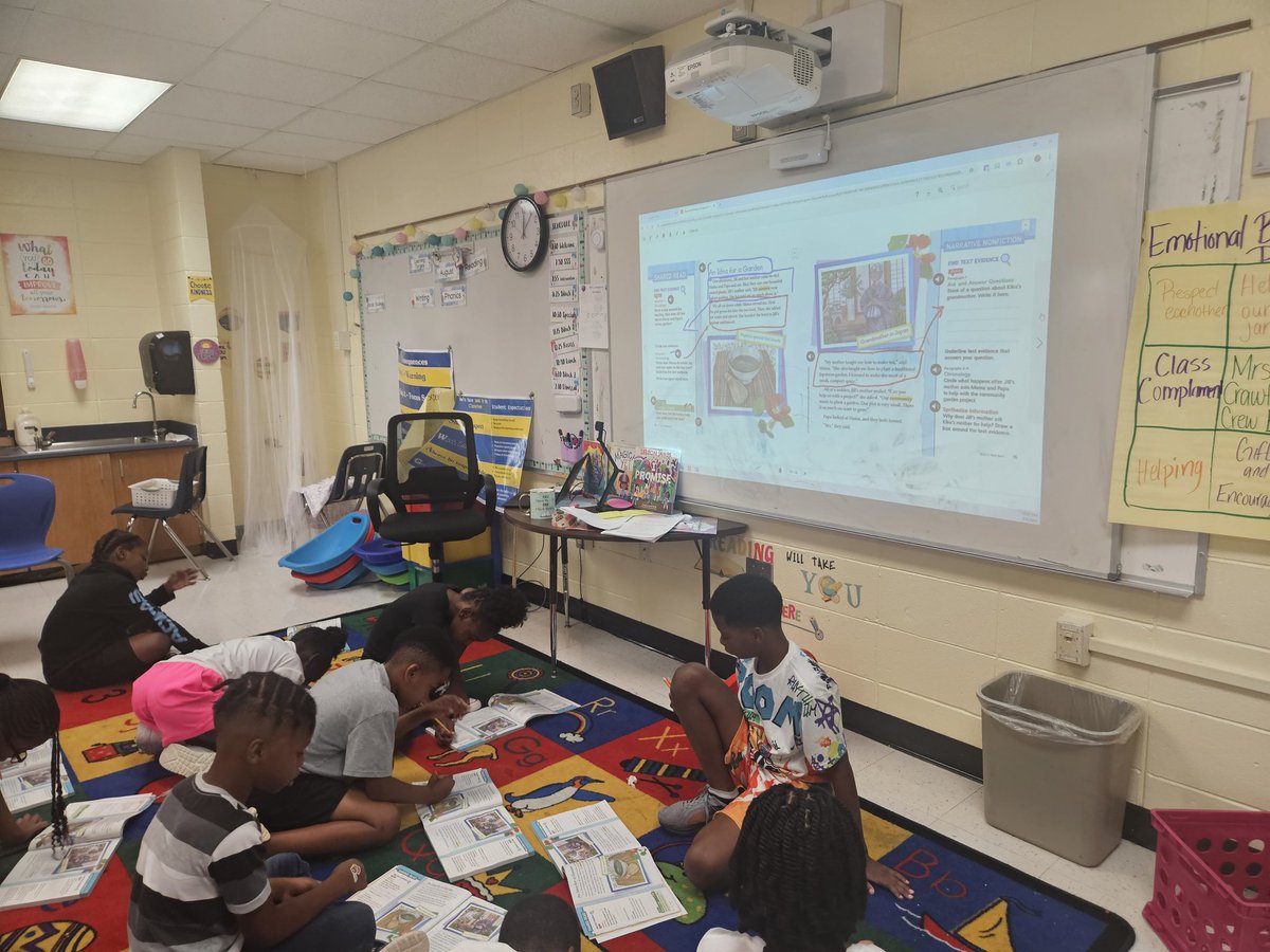 CrawfordFirstie's tweet photo. First 2 weeks nearly in the books. I must say I am settling in nicely to 3rd grade ELA. #crawfordcrew #gettingbetteronpurpose @FultonCoSchools @WeAreNolanOwls @CherisseCamp @TeAnnSimon https://t.co/elke0iuyHC