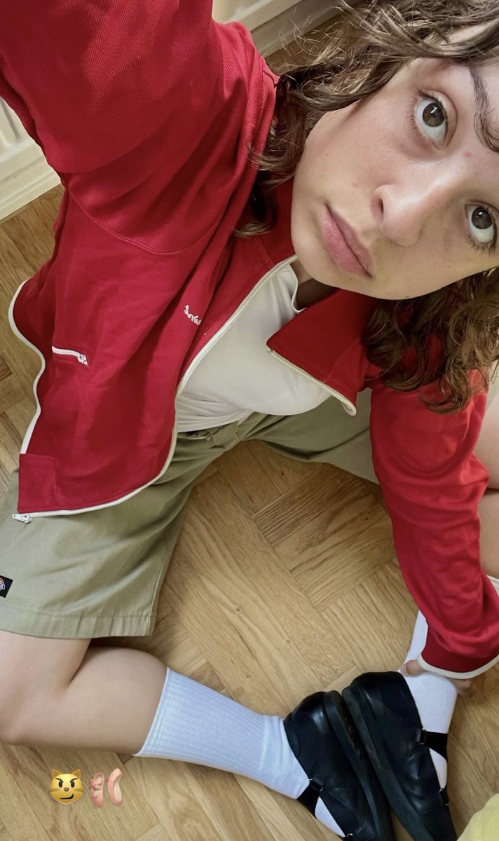 dailyfridapics's tweet photo. gf material https://t.co/3PsKPfoeOi