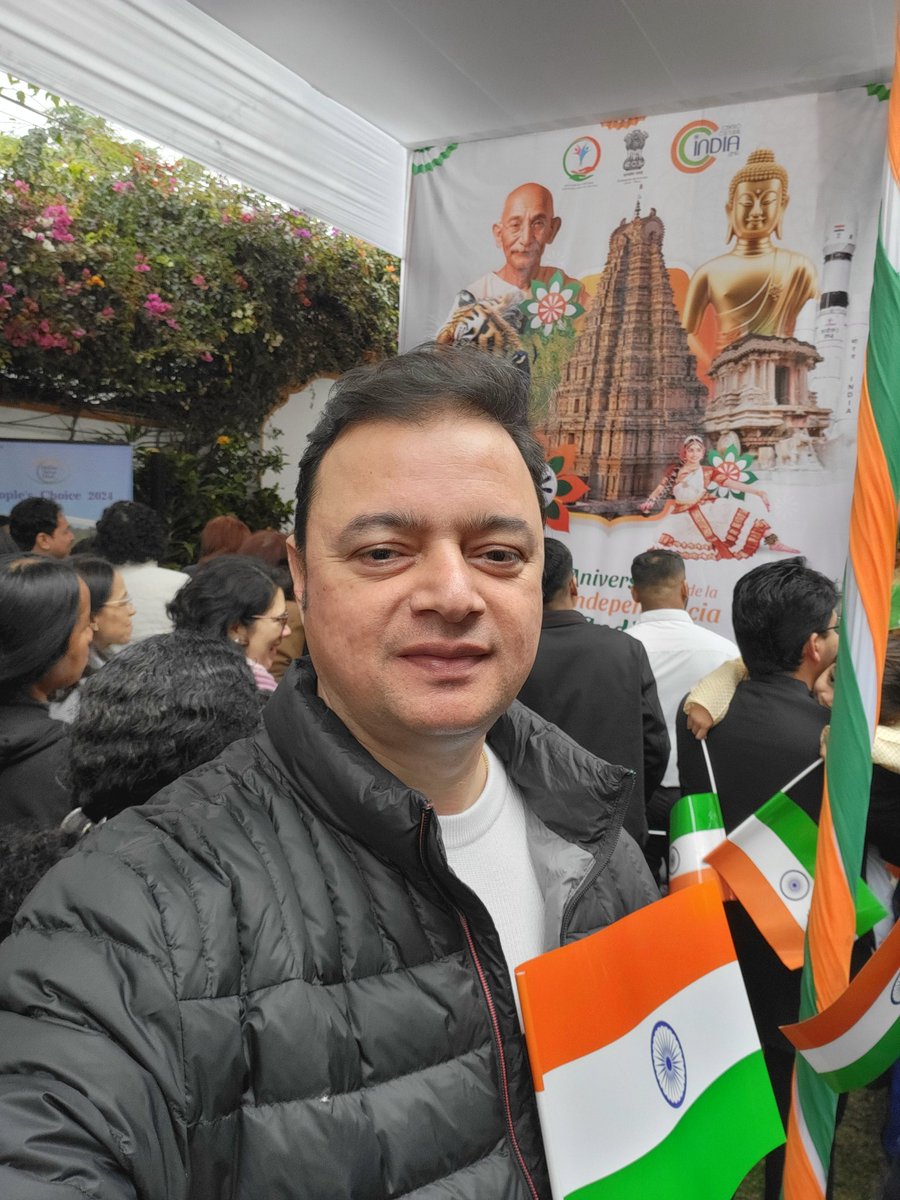 netsavy2012's tweet image. #IndiaIndependenceDay #IndianembassyPeru
@eoilima @vishwassapkal 
@PMOIndia 
Had a very nice feeling to Celebrate Indian Independence Day in Peru. Thanks to the invitation by the Indian Ambassador Mr Sapkal.