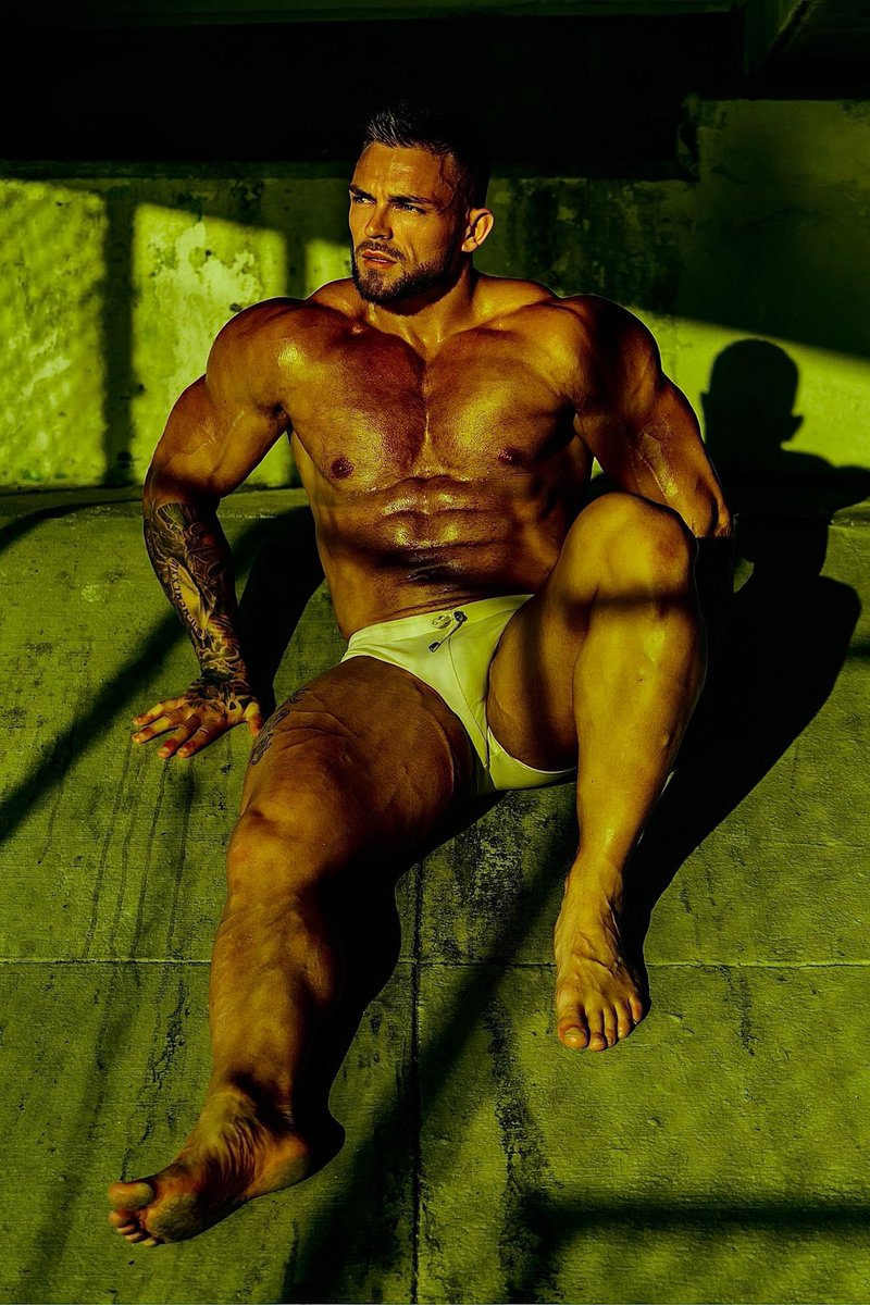 BIGDANNYFLEXUK's tweet photo. Daddy 😈 

📸 luisRafael
https://t.co/BQPLHVNexl https://t.co/6zCJcoWk9E