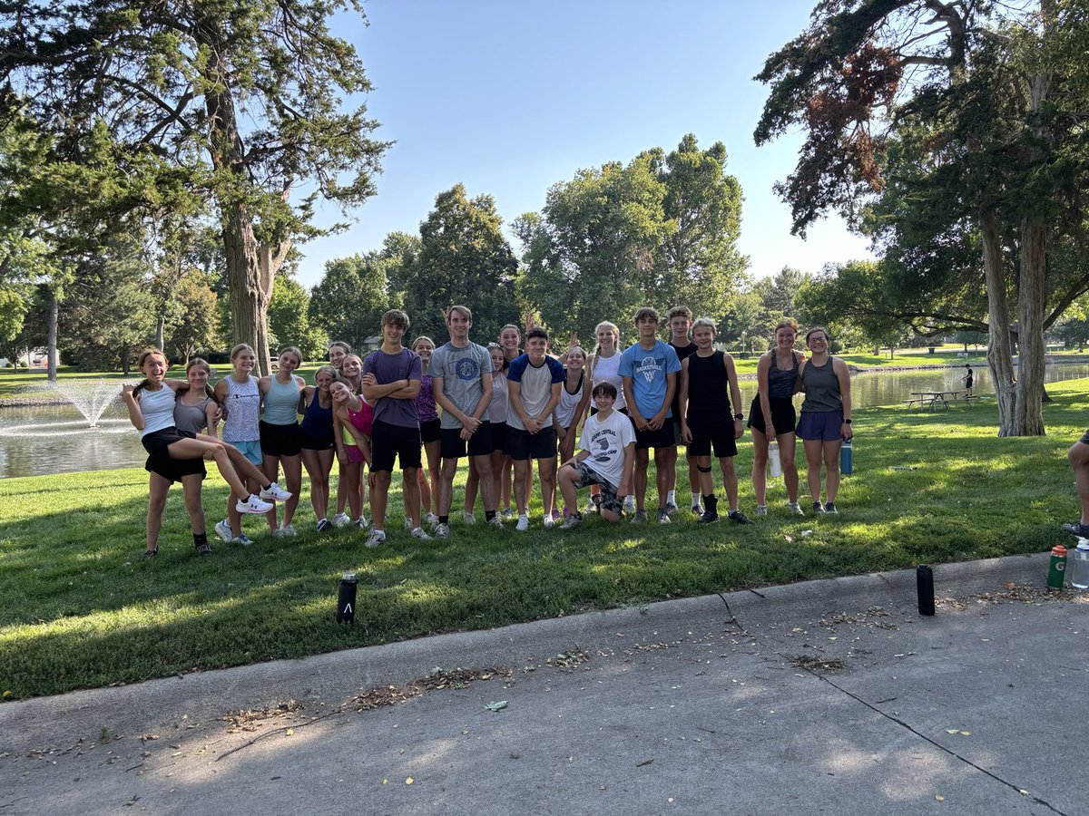 AdamsCentralXC's tweet image. First day of school. And first day of typical August temps! But they conquered! #unity #acxc