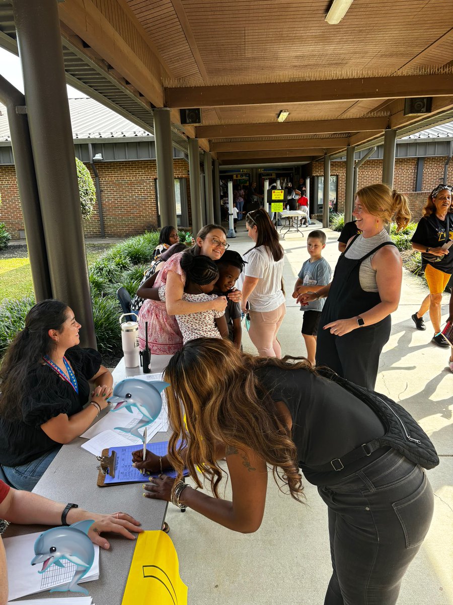 We were so excited to see our Donahoe families and students at Open House today 🐬💕 Thank you to everyone who stopped by &amp; all the staff and vendors that helped out. We are truly BUILDING TOGETHER!

See you all on the first day of school - Monday, August 19th!