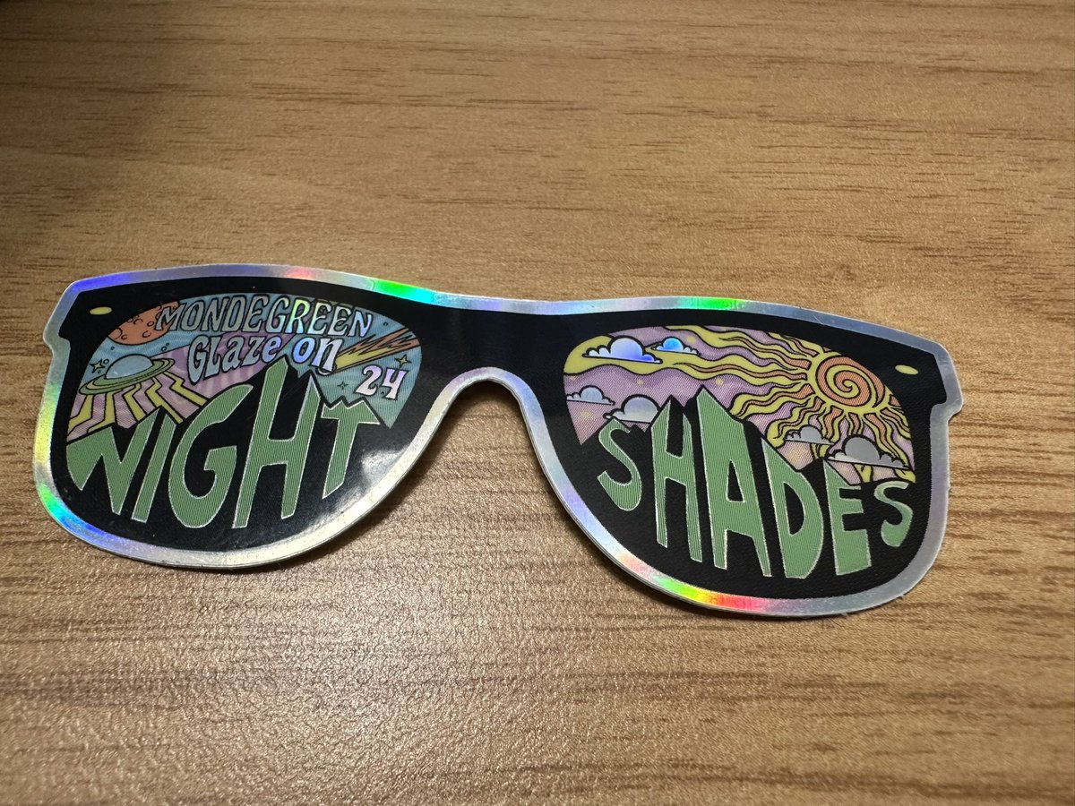 jschnip's tweet image. Living vicariously through everyone at #mondegreen let’s go @phish night 1

#pick5
YEM
555
Fluffhead
Carini 
Hey Stranger

Had to @CashorTrade our #fullmonde glamping

Come find me at Dicks for a sticker tho!