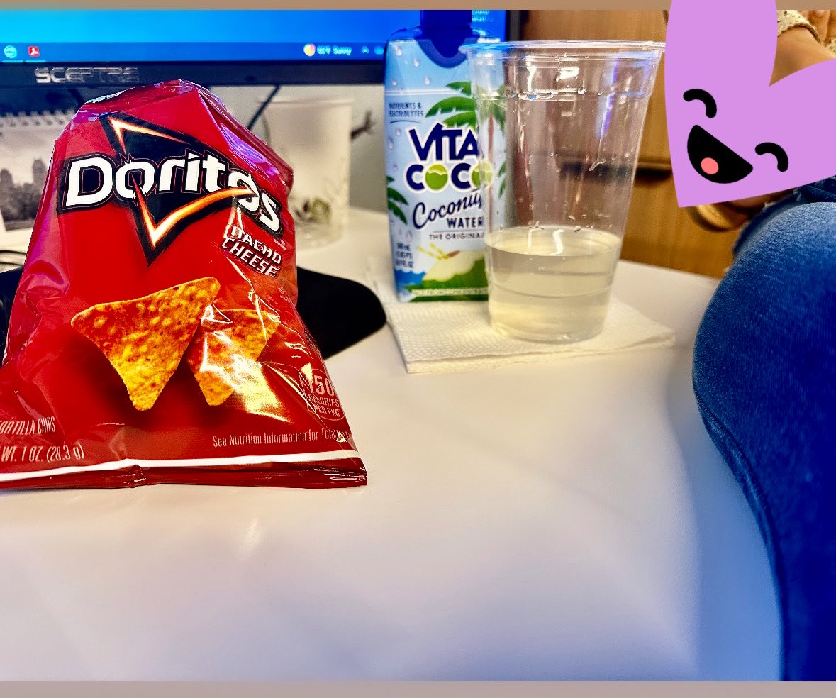 DvineDevi's tweet photo. Todays Work Day Snacks was Brought to you By #Doritos #vitacoco β¦..possible #Titos #Malibu ππ https://t.co/rQCLVMMc4J