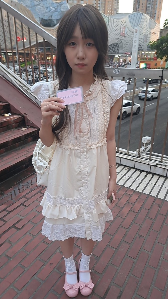 luku199034's tweet photo. Chinese Dance Girls https://t.co/S4EbnirkK9