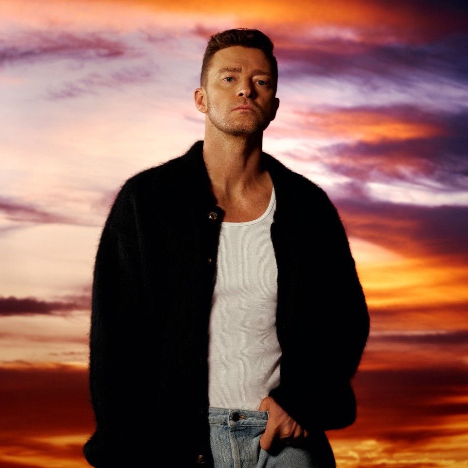 tracklist's tweet photo. JUSTIN TIMBERLAKE NO BRASIL! 

O cantor irá se apresentar no país entre março e abril de 2025, afirma o jornalista José Flesch. https://t.co/Gi8AItt7vv