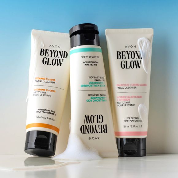 GrabDeals1964's tweet photo. Ready to glow? Unlock radiant skin with Beyond Glow Vitamin C + AHA Facial Cleanser!  Brightens, smooths, and gives you that fresh, healthy glow you deserve.

Grab yours here: https://t.co/xZstFlMsQa https://t.co/LKVz3rnNCR