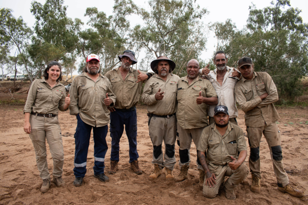 IndigLandSea's tweet photo. The Nyamal Traditional Owners are celebrating the creation of the Purungunya Conservation Park and Purungunya National Park, marking the first new conservation estate in the Pilbara in over a decade! 👏🏽
Full story 👉🏾 https://t.co/wwP7MawuBw

📷 @nit_times 
#CaringForCountry https://t.co/5JreOEeudK
