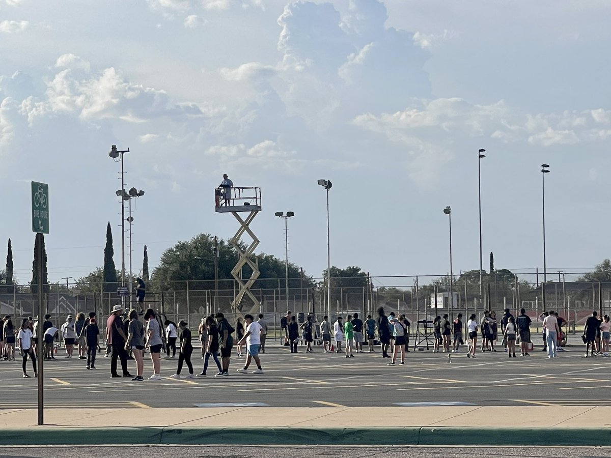 Legacyrebels's tweet image. The Mighty Rebel Band was hard at work tonight at 7pm in 100 degree heat! They are Excellence in Action and their dedication is inspiring! #rebelnation #EmpoweringforExcellence #madeinmisd