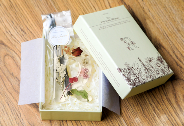 BestPresentId's tweet photo. Cari hadiah untuk teman yang sudah selesai skripsi? Aromaterapi cocok nih buat kado. Barang yang satu ini bisa bikin rilek setelah berbulan-bulan menghadapi skripsi. #aromaterapi #hadiah #kado https://t.co/GUX90n3aOY