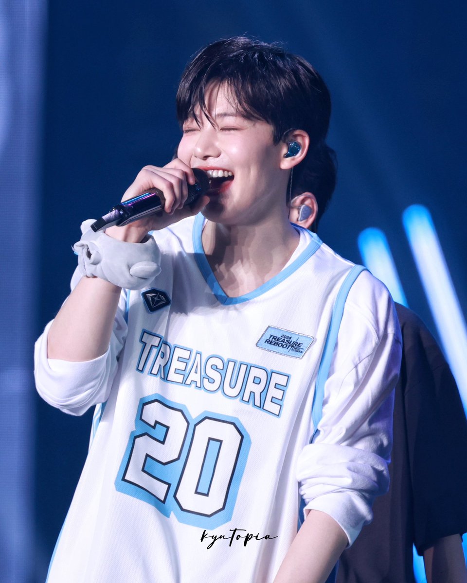kyutopia909's tweet photo. 240816 RELAY TOUR [REBOOT] FINAL IN SEOUL 종료💎✨

#트레저 #TREASURE
#준규 #JUNKYU #ジュンギュ https://t.co/mcxUt0gY1d