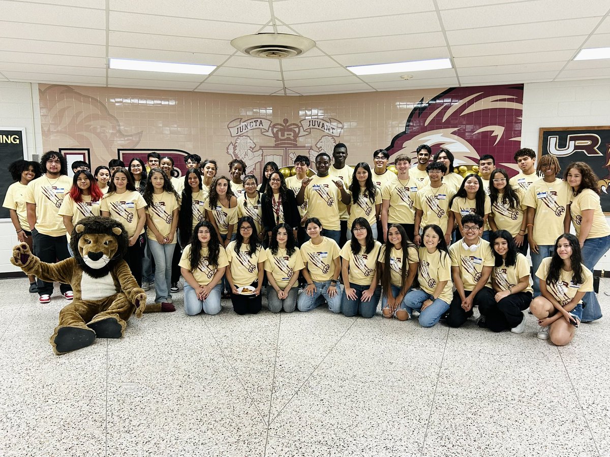 Loved meeting the Class of 2028 students, families and our student leaders at UR “One of Us” - New student orientation today! #LetsGoLions🦁