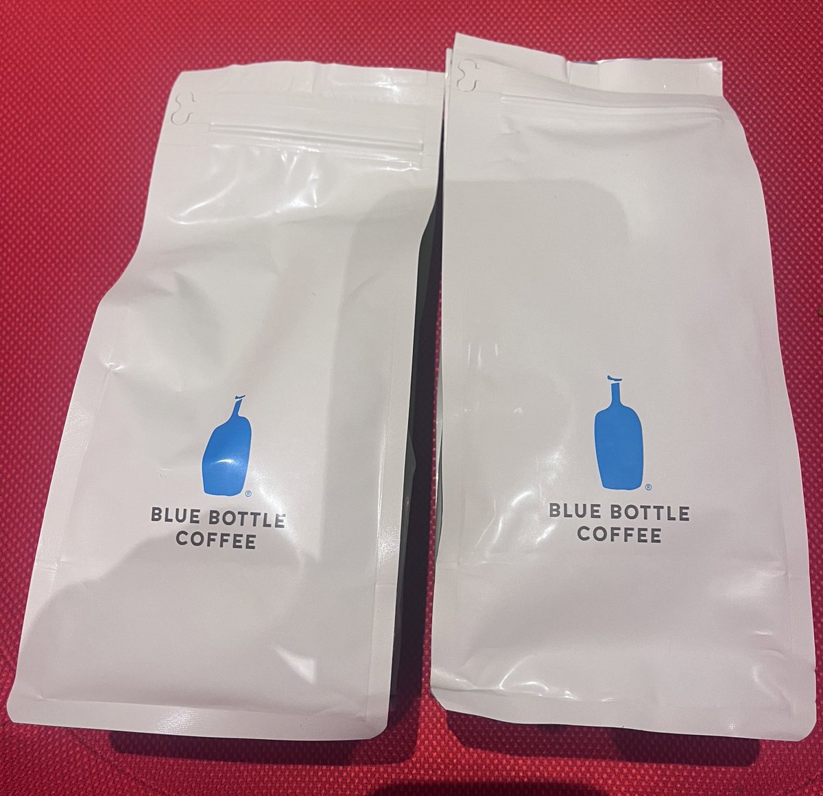 One of the best coffees I had in Chicago <a href="/bluebottleroast/">Blue Bottle Coffee</a> // Didn’t miss my Australian baristas at all. 

(Bought some for home as well)