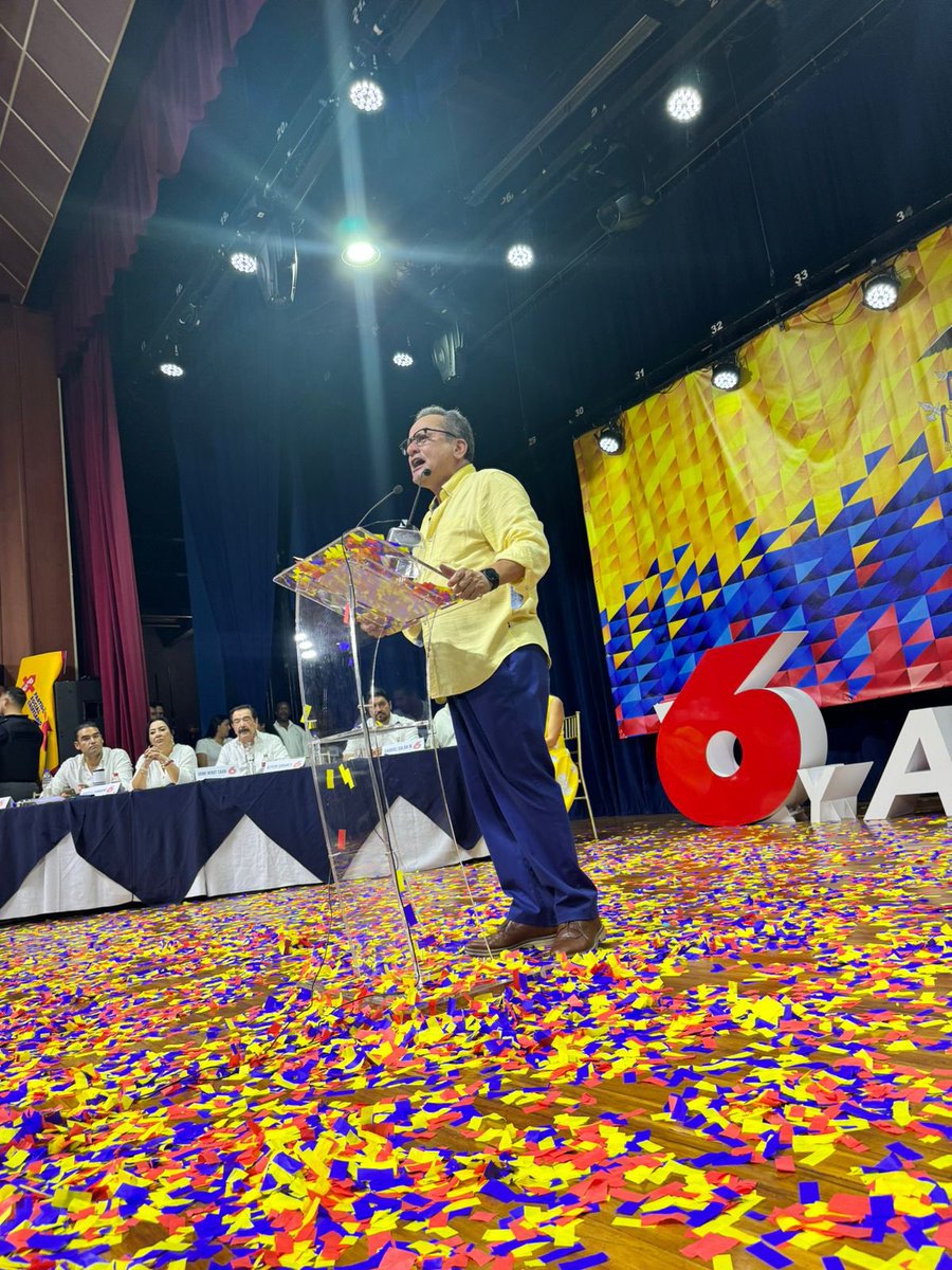 aserranoLA6's tweet photo. Hoy fui honrado por la militancia socialcristiana al ser designado candidato a primer Asambleísta Nacional del PSC.
#ASerranoValladares #LA6 #EleccionesPrimarias2024 #ProgresoEnLibertad https://t.co/HkCbl67yaZ
