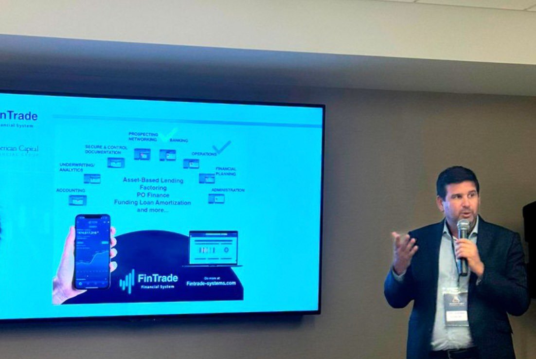 AcfGroup's tweet image. La aplicación les permitirá conectarse desde cualquier lugar, facilitando la formación de equipos y mejorando la comunicación con sus clientes." - Ivan Rumbea

#GlobalBroker2024 #FinTrade