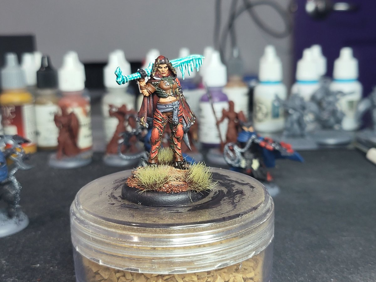 Raethas's tweet image. Eiryss 5