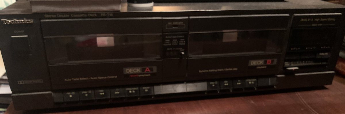 ekgnet's tweet photo. @LevanReid Dug this beauty out in celebration of all things cassette tapes. https://t.co/MnGwjzecrR