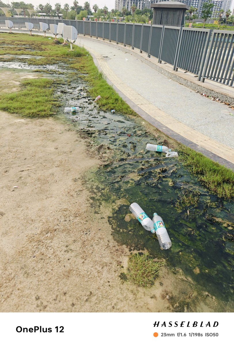 ACE2018's tweet photo. @noida_authority @CeoNoida such is the dire state of Ved Van park in Sec 78 Noida. Inaugrated in June'24, park has only deteriorated due to poor management.
@Newstv24_7 @newstv24bharat https://t.co/FYStgOhQVM