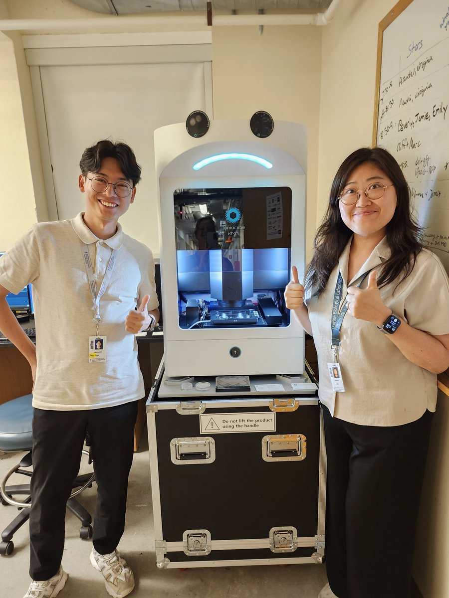 Optical Microscopy (@omibs_mbl) on Twitter photo Now this is dedication!! Sumin and Joey <a href="/Tomocubeinc/">TOMOCUBE, INC.</a> stunning all the happy course participants again #OMIBS2024 <a href="/OMIBS_MBL/">Optical Microscopy</a> , flying in from South Korea for 2 days just to showcase the gorgeous Tomocube! Now this is dedication!! Sumin and Joey <a href="/Tomocubeinc/">TOMOCUBE, INC.</a> stunning all the happy course participants again #OMIBS2024 <a href="/OMIBS_MBL/">Optical Microscopy</a> , flying in from South Korea for 2 days just to showcase the gorgeous Tomocube!