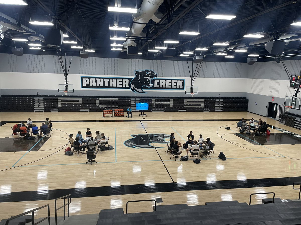 PantherCreekBB's tweet photo. Proud of our varsity players leading their Claws through our Program Standards! The discussions and insight from each of the Claw Leaders were amazing! Family means we are all on the same page, and we give up the individual way, for the way of the TEAM. #family https://t.co/bhzMr1Nq7Q