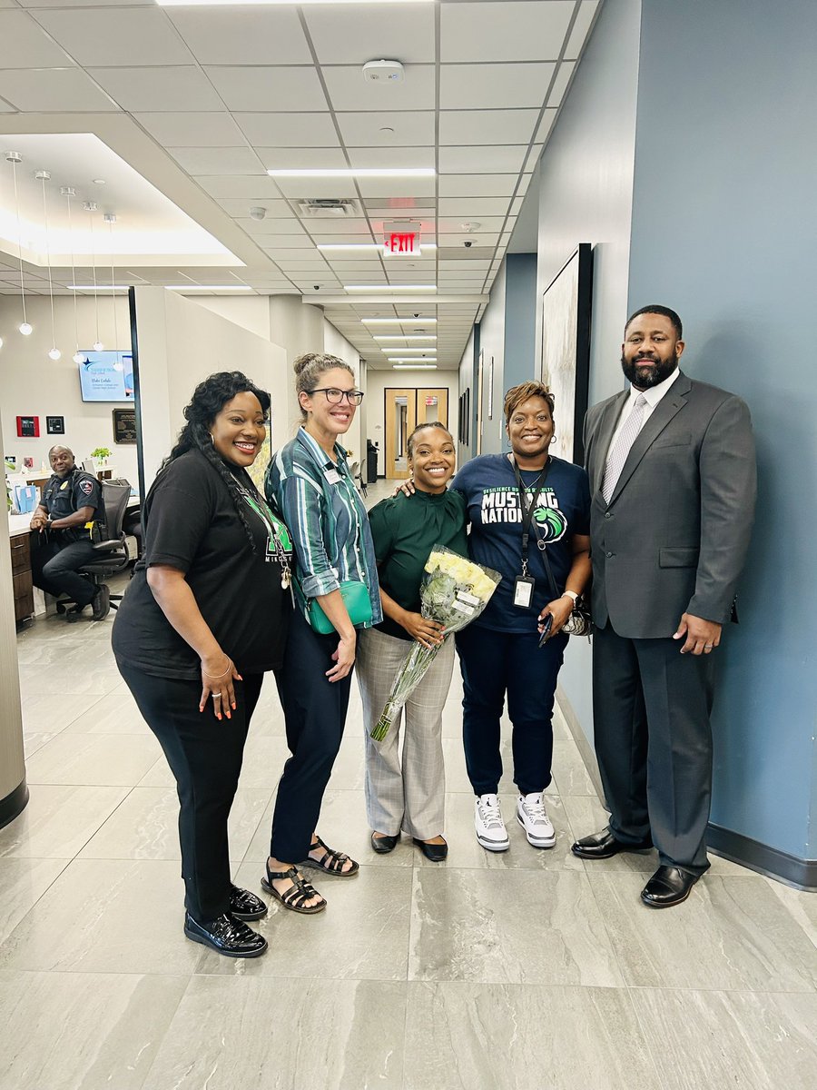 Nichols Jr High tweet media