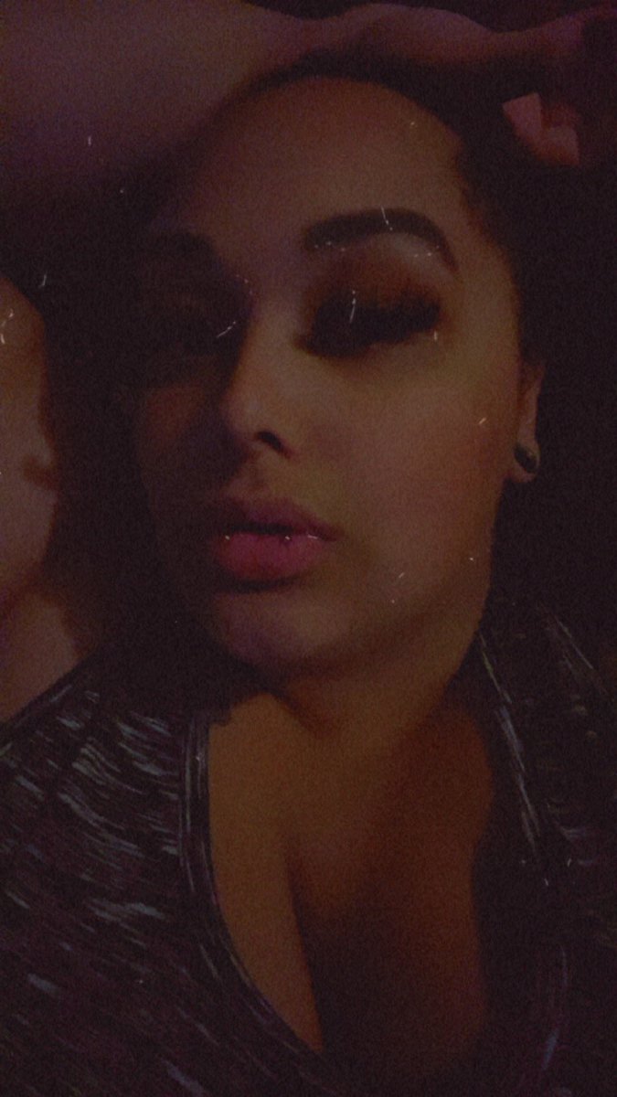 Blueeyedtaurus's tweet photo. 👋🏼 big body 🫢 https://t.co/AYyXgkbrB3