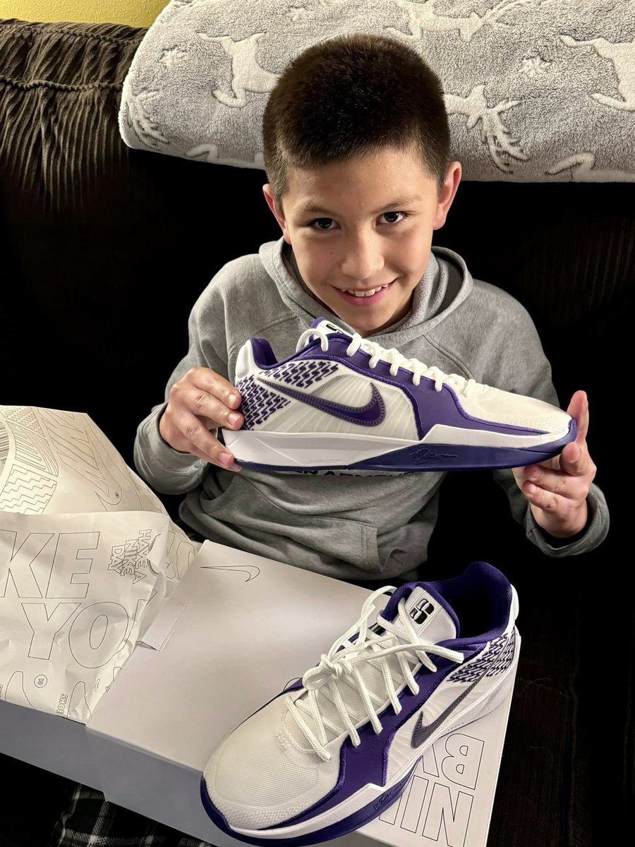 My boy is so excited about his custom Nike Sabrina 2 bball shoes 🏀 Can’t wait to see him rocking these on the court! #sneakerhead #nike <a href="/sabrina_i20/">Sabrina Ionescu</a>