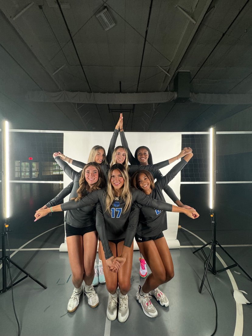 GALancerVB's tweet image. #mediaday with the amazing @CMMProductions Such a great day and a perfect time for #timeoff from the rigors of summer practices! First game #twodaysaway as Phil would say #leggooooooooo!!!!