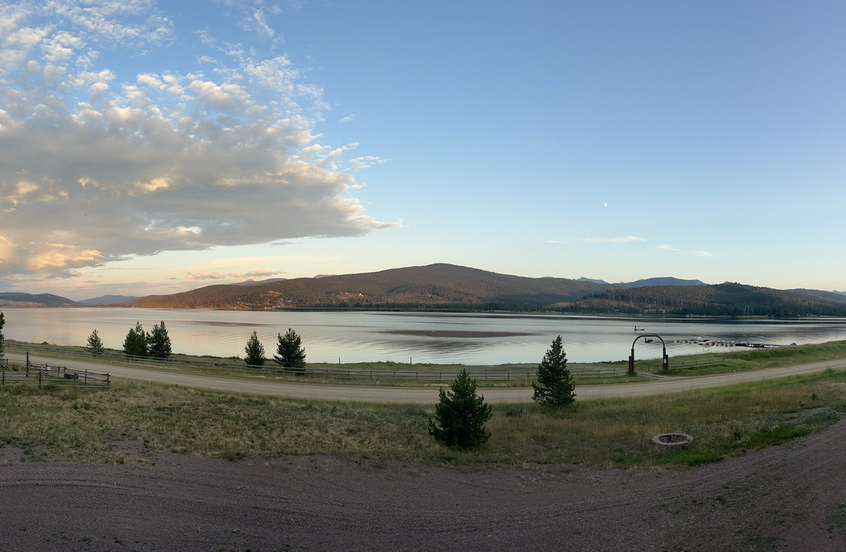 BrzozowskiRob's tweet image. Steak dinner on the lake.