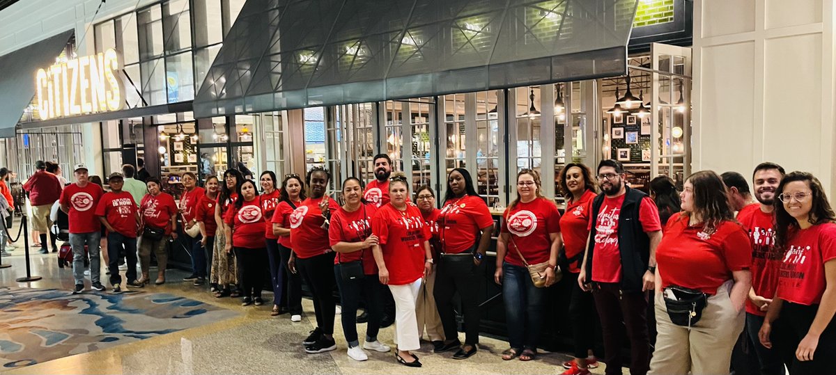 Culinary226's tweet photo. .@SuperZootweet It would toad-ally make a difference for workers if you stop by @CitizensVegas and let a manager know you support workers in their fight for dignity and justice! @HillsPet #SuperZoo2024 #SuperZoo https://t.co/esUYxjr6Af https://t.co/xZNqSfg65f