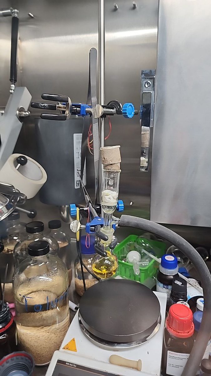 graduate students have invented a vacuum adapter