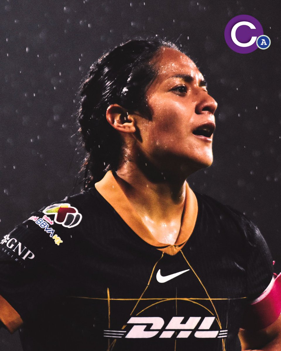 #EllasEnLaCancha

#DaniaPadilla es una histórica de <a href="/PumasMXFemenil/">PumasMX Femenil</a>; viste la camiseta universitaria desde el #Apertura2017, ha estado presente en las seis liguillas y es una lideresa dentro y fuera de la cancha. 
📸 <a href="/ThePetiteCoffy/">Carmen Ortega</a>