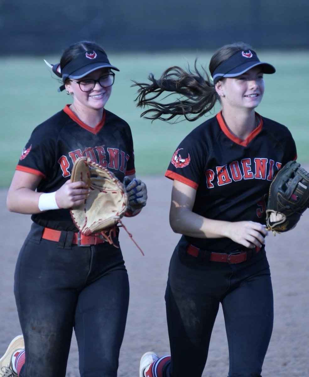 INTENSITY AND JOY 

Love her enthusiasm for the game in general and her team in particular!

#ADProud 
Go Phoenix !

<a href="/AnnsleeDefoor/">Annslee DeFoor</a>  <a href="/defoorh85/">Heather DeFoor</a>