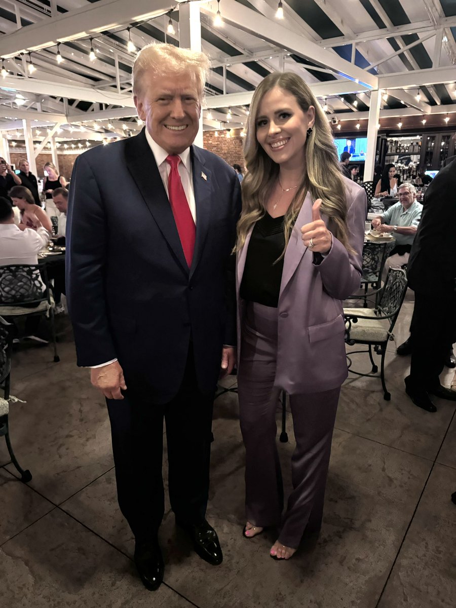 StellaEscoTV's tweet image. Thank you Mr. President @realDonaldTrump for being a friend of the Jewish people and standing up to Jih4d.
Trump campaign just launched Jewish Voices for Trump.