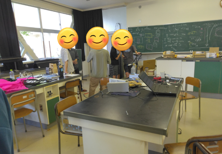 Sumoto_SSTEC's tweet photo. OBさんが来てくださいました！豊富な知識をお話してくださいました。ありがとうございます！ https://t.co/I8CONY3dHw