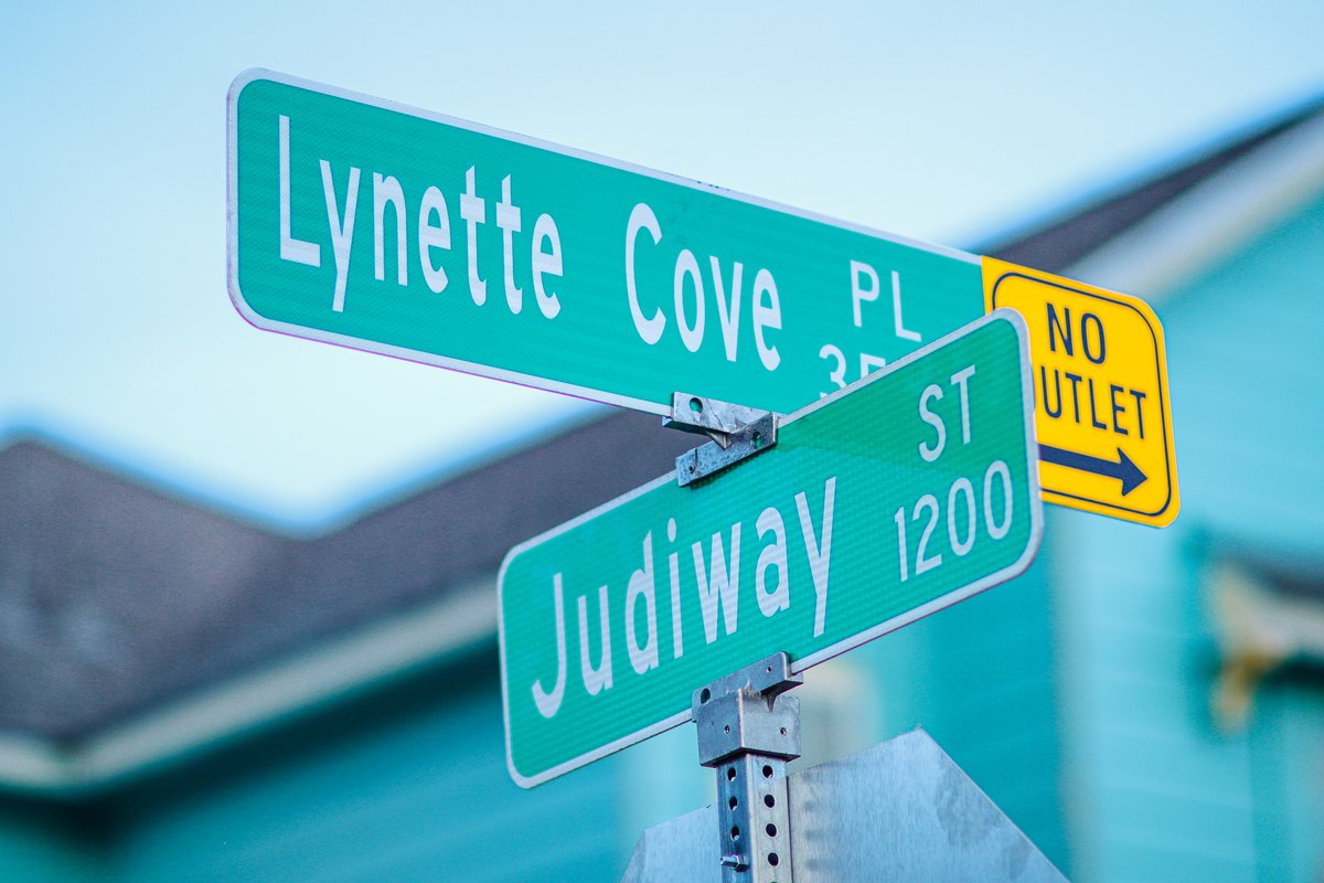 It's a celebration!! HAPPY B-DAY MA DUKES!!!!
I love you forever!!! 🤞🤞🤞🤞🙏🙏🕊️🕊️
#missingyou #lynettecoveplace
#happybirthday #happybday #mymama #thequeen #jxavierofficial #mymadre #madukes #bestmomever #oneandonly #mamasboy