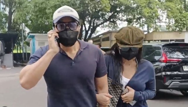 Bug2000Tra30529's tweet photo. Audrey davis david bayu , audrey davis anak david naif , david bayu naif , anak david bayu , skandal Audrey davis  👉https://t.co/MZBh5f3kI2  audrey davis video viral , audrey davis leaks , Audrey Davis Video , vid nya audrey davis
👉https://t.co/RrwYNb5Hzt https://t.co/8f37Lm36tg