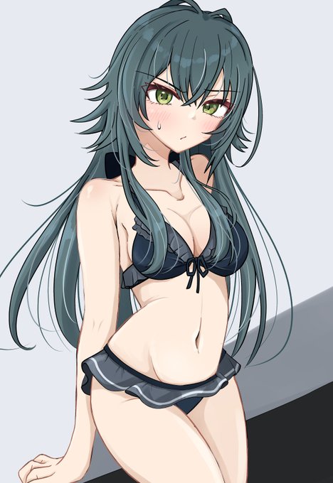 適当水着の月村手毬さん 