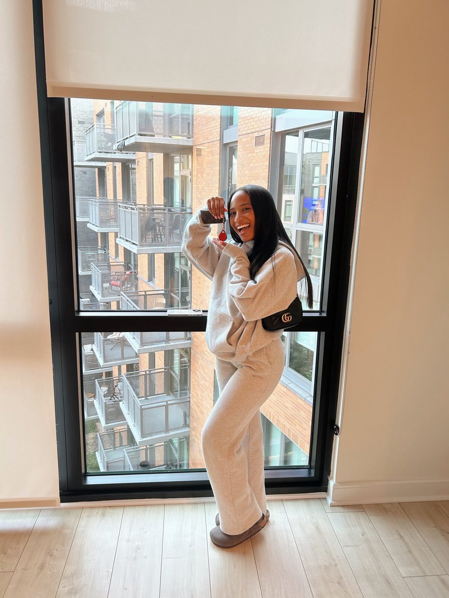 ampharris's tweet photo. My baby girl is back at school and moved into her apartment. This one was harder than when she left for her freshman year. Prayers to all of the student going back to school. #GirlDad #HowardDad @HowardU https://t.co/VVAv5UymBN